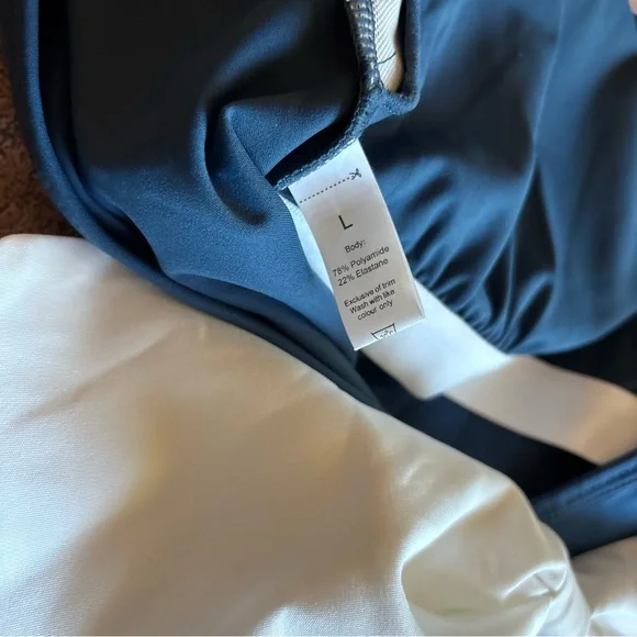 navy blue athletic dress with a large white removable bow size L - Picture 9 of 13